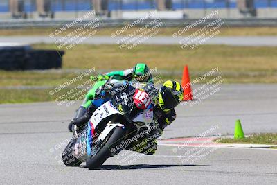 media/Apr-23-2022-Fastrack Riders (Sat) [[cb2d6ae73d]]/LEVEL 4/1PM TURN 6 OUTSIDE/